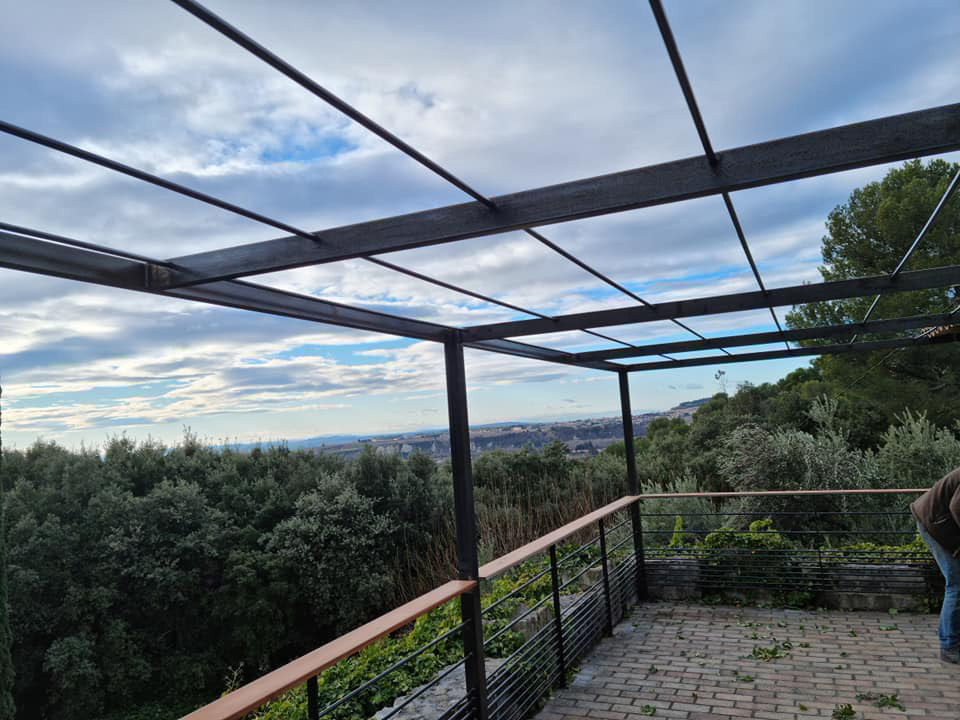 Votre pergola en fer à Vaison-la-Romaine